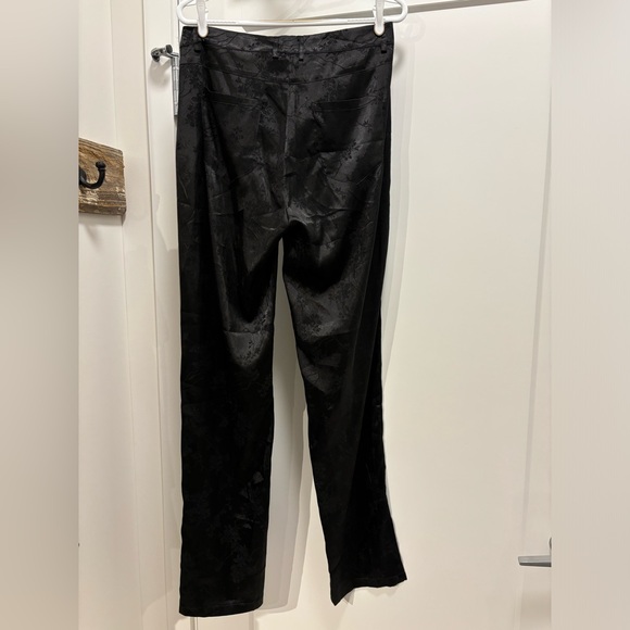 *NWT* Lioness Floral Black Pants - Picture 12 of 12